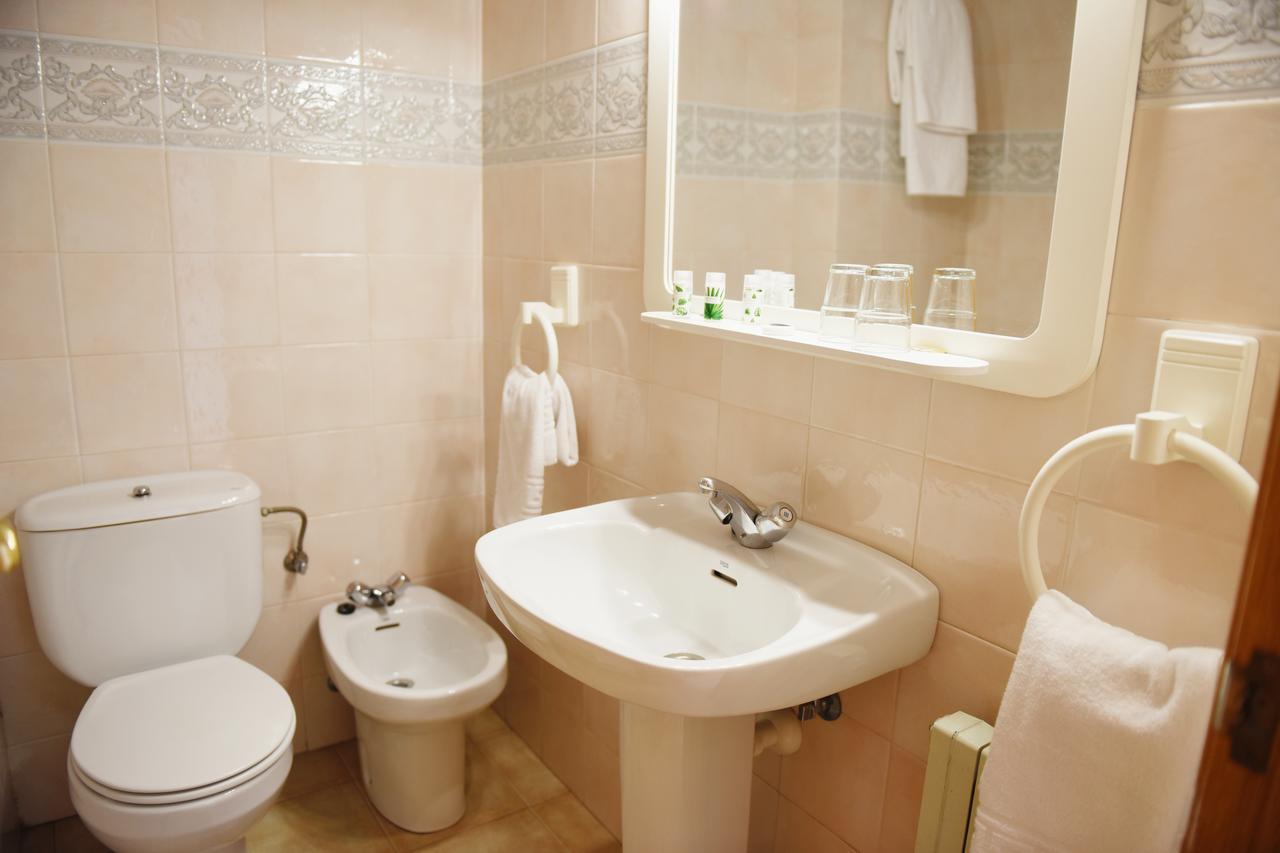 Hostal San Martin Molinos de Duero Luaran gambar