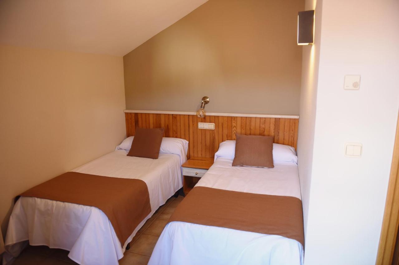 Hostal San Martin Molinos de Duero Luaran gambar